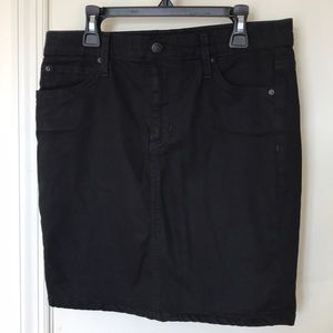 Joe’s Jeans Black Denim Skirt sz 27   17.5” long